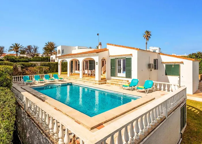 Caprice By ヴィラ *